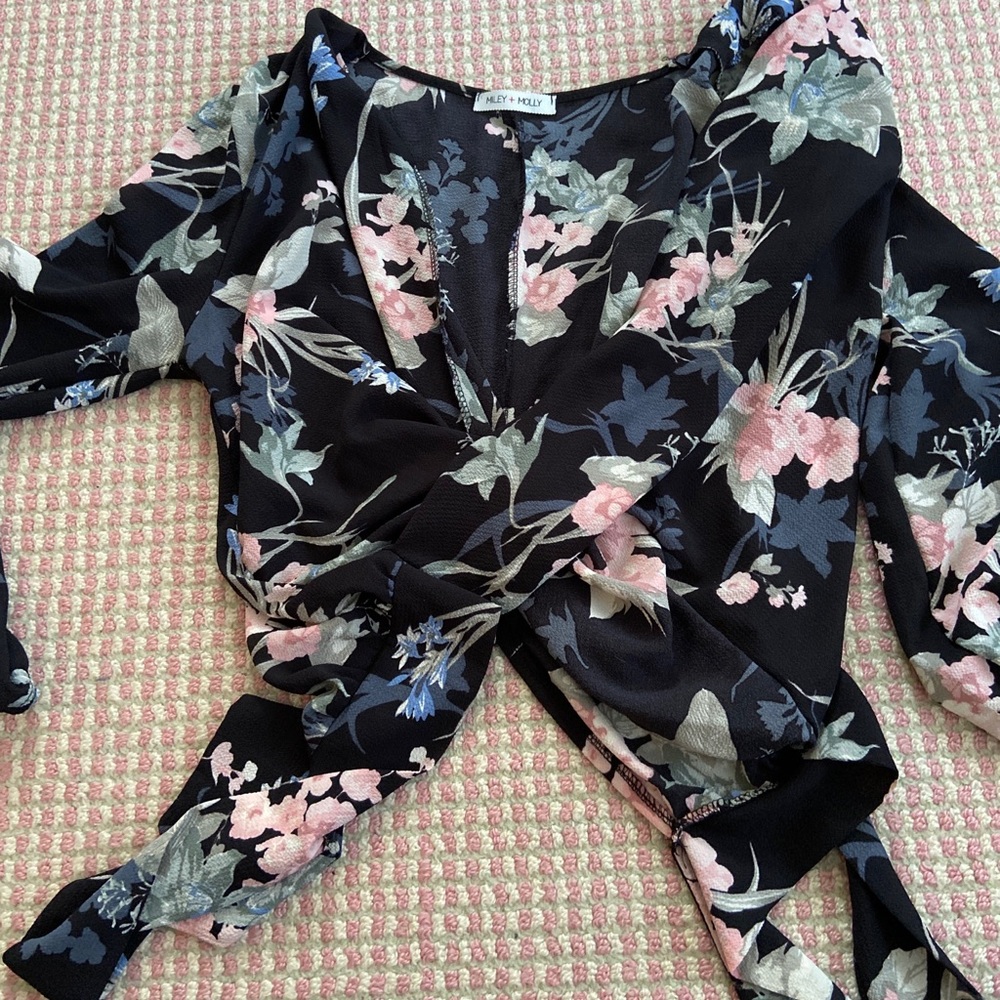 Miley+molly floral top